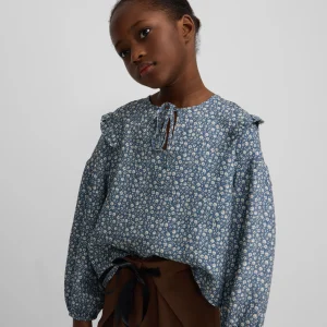 Blusa girl estampado flores azul claro