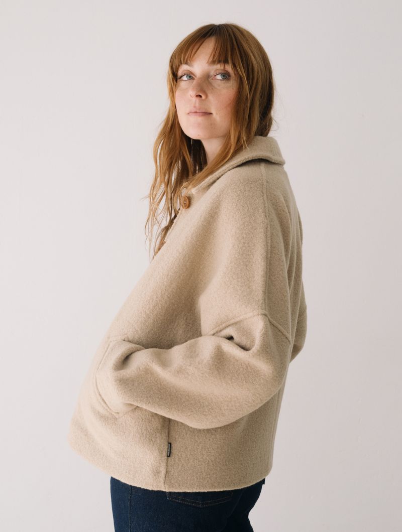 Abrigo corto beige 100% lana merino - Imagen 5