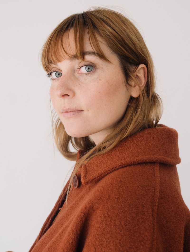 Abrigo corto rojo de lana merino - Imagen 5