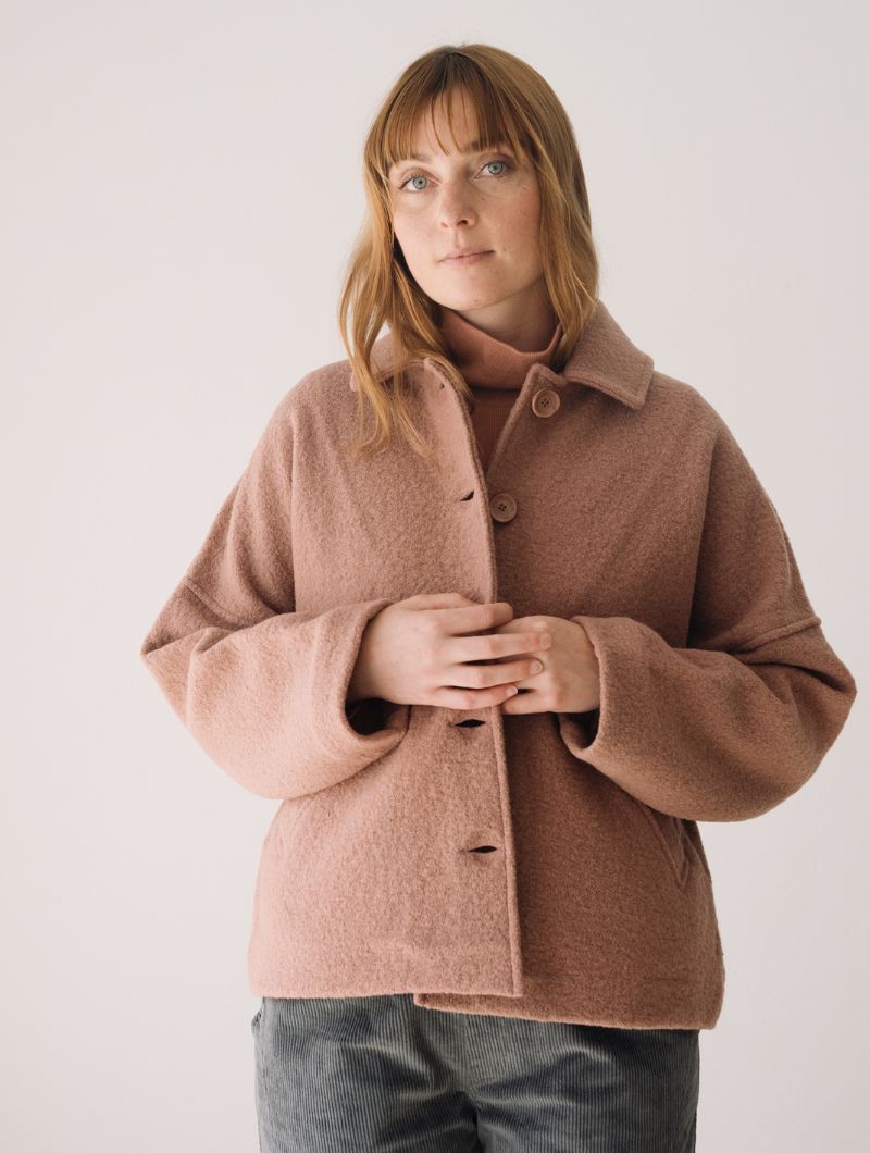 Abrigo corto rosa 100% lana merino