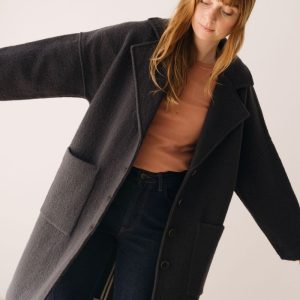 Abrigo largo negro de lana merino