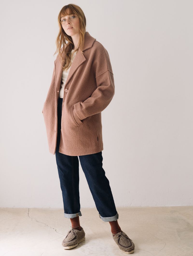 Abrigo oversize rosa de lana merino - Imagen 8