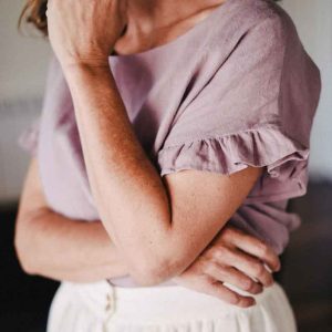 Blusa de lino ecológico con volantes