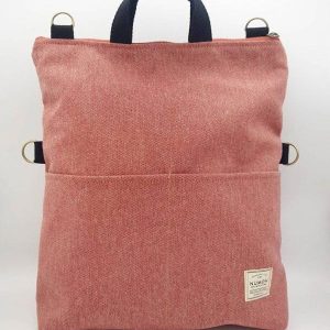 Bolso-mochila salmón de tapicería reciclada