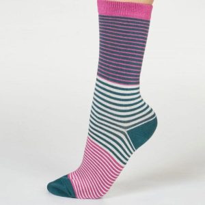 Calcetines de rayas para mujer verde y rosa