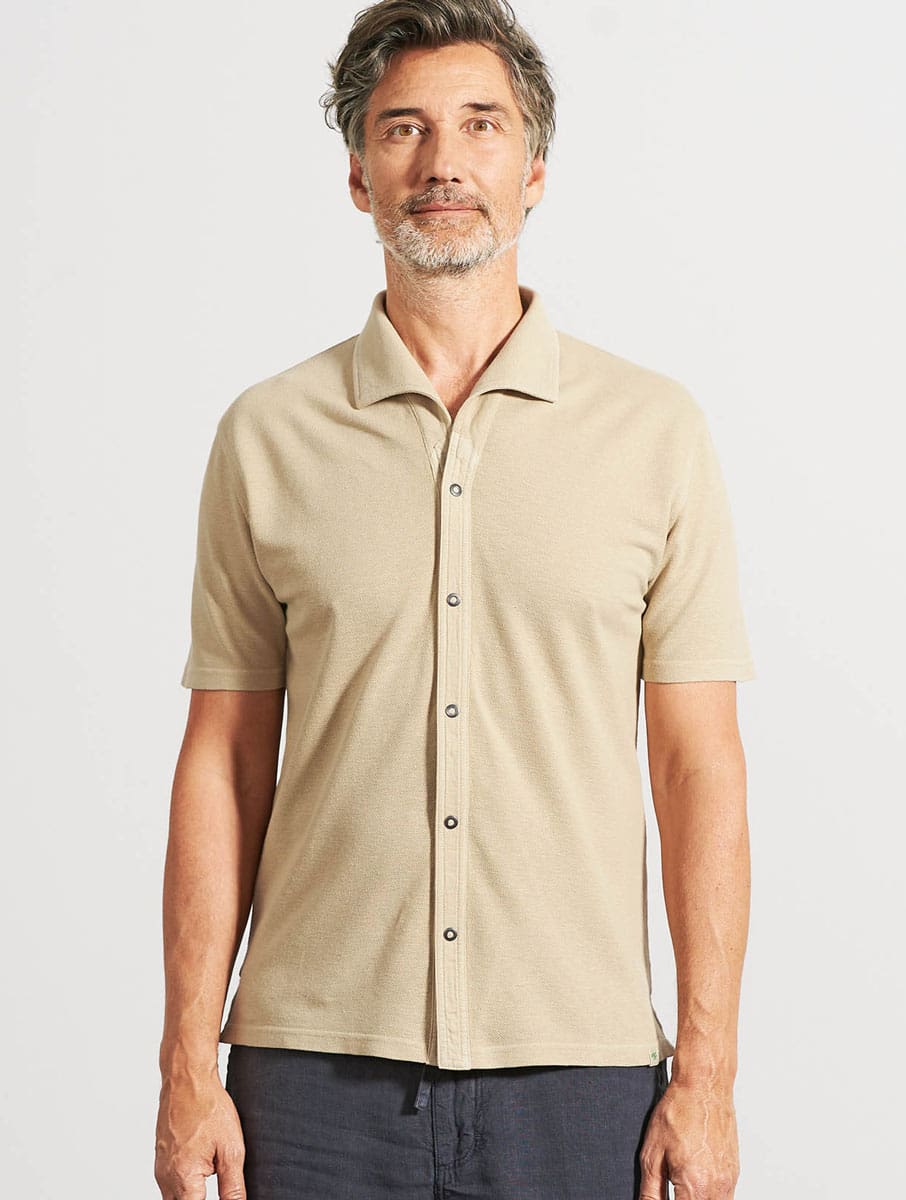 Camisa manga corta para hombre colores lisos - Imagen 4