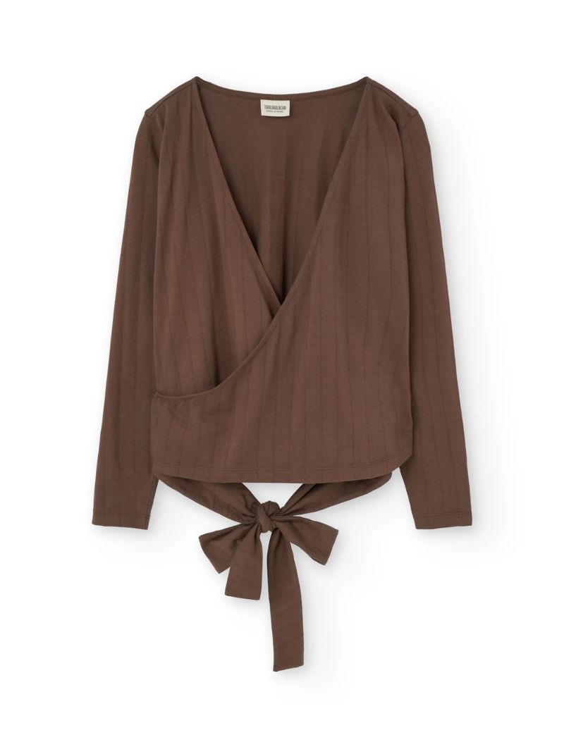 Camiseta cruzada rayas marrón de algodón orgánico - Imagen 6