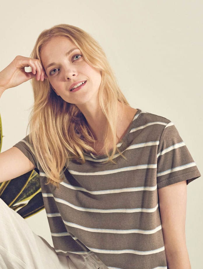 Camiseta ecológica de manga corta rayas tricolor - Imagen 3