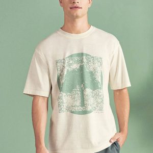 Camiseta sostenible hombre con estampado árbol