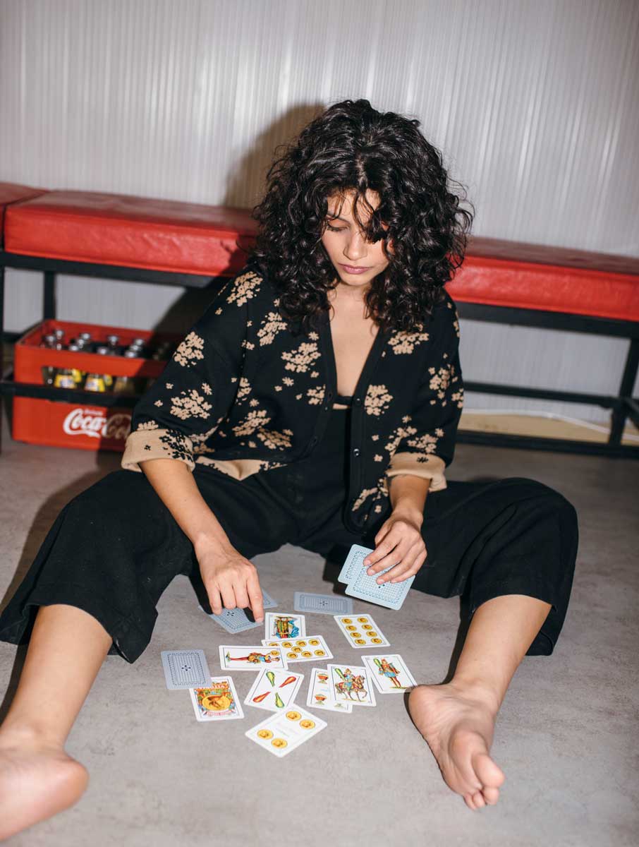 Cardigan oversize negro de manga kimono - Imagen 4