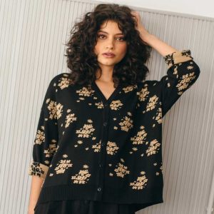 Cardigan oversize negro de manga kimono