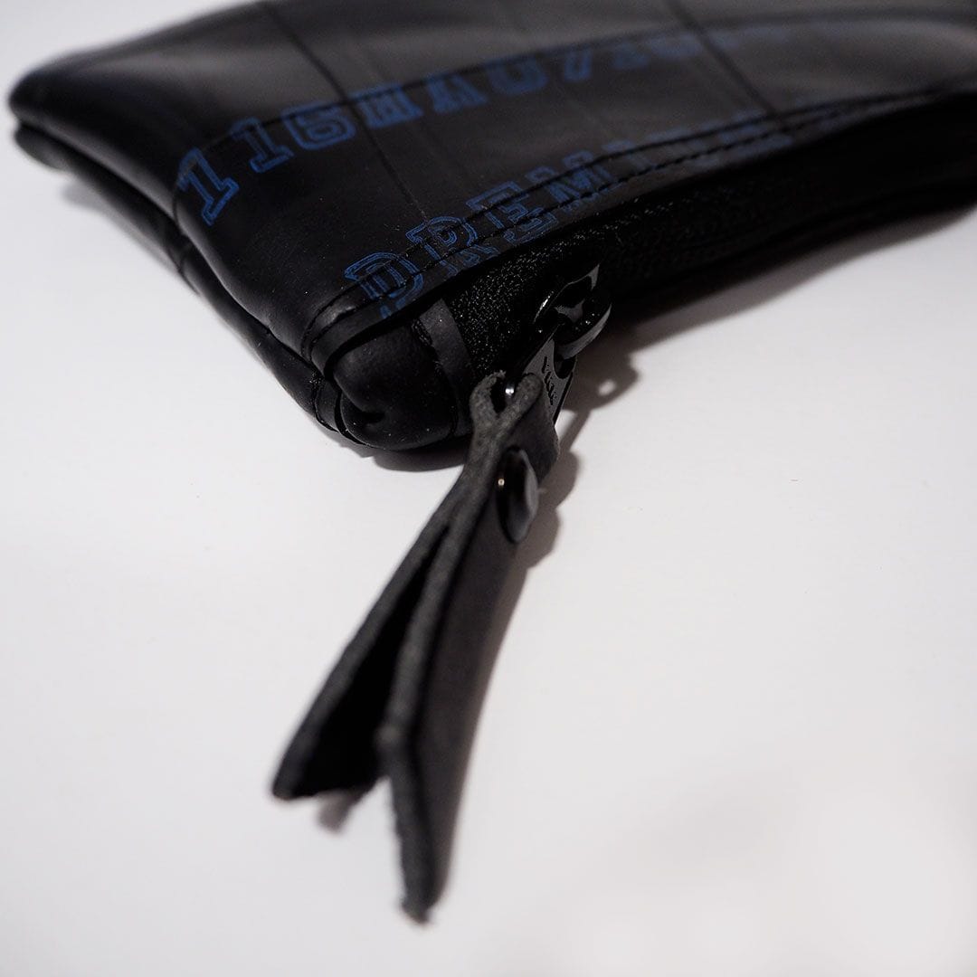 Cartera de mano de rueda de camión reciclada - Imagen 4