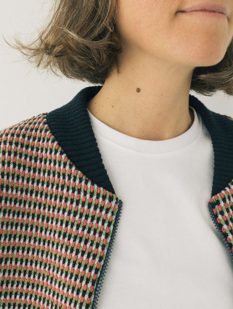 Chaqueta bomber de punto texturizado para mujer - Imagen 6