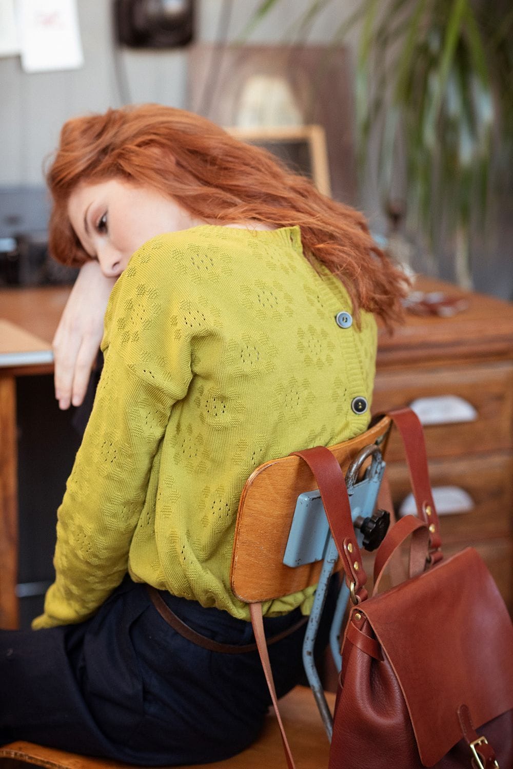 Chaqueta de punto calada color pistacho - Imagen 3