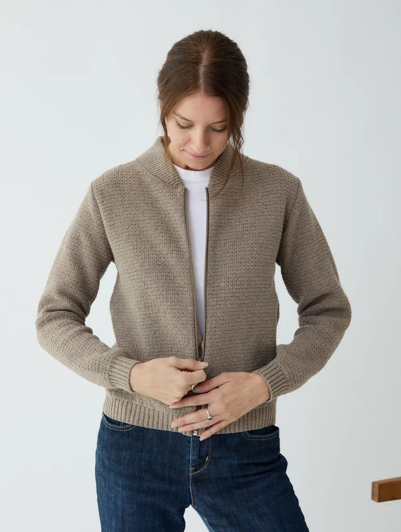 Chaqueta lisa de punto con cuello bomber para mujer - Imagen 2