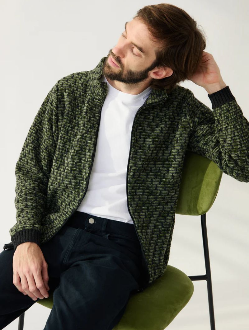 Chaqueta de punto geométrico y cuello alto para hombre - Imagen 4