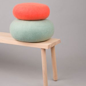 Cojines yoga. Puffs para sentarse o meditar