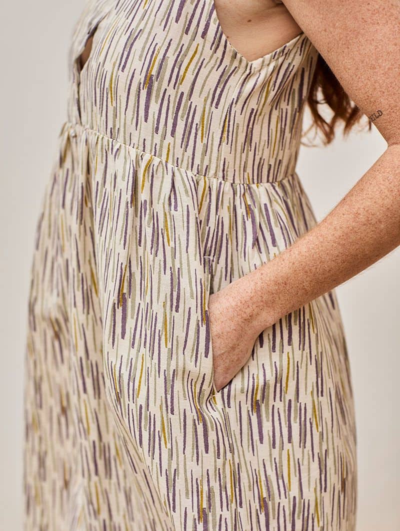 Vestido corte imperio beige de lino estampado selva - Imagen 3