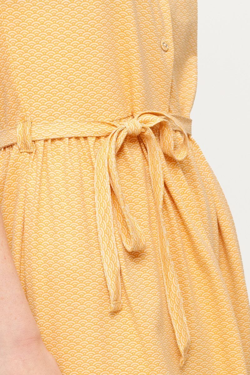 Vestido color miel con cinturón estampado abanicos - Imagen 4