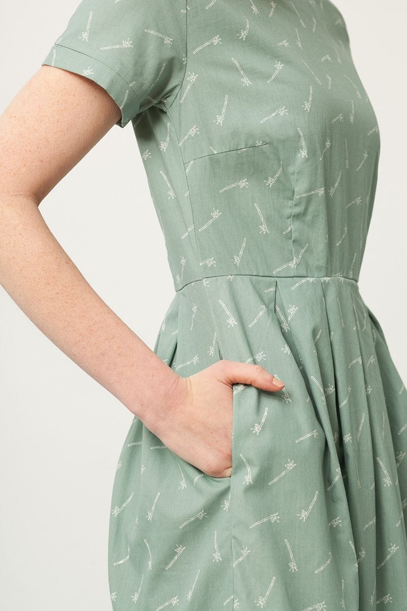 Vestido manga corta verde estampado bambú - Imagen 4