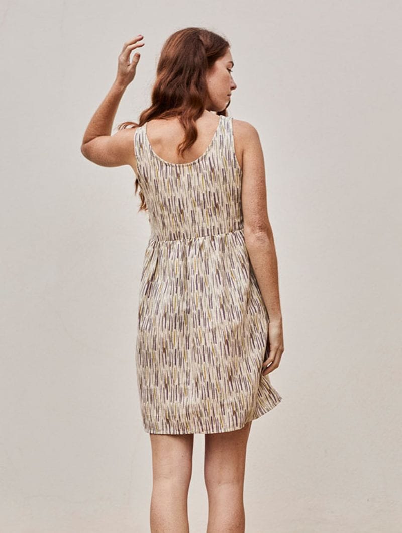 Vestido corte imperio beige de lino estampado selva - Imagen 5