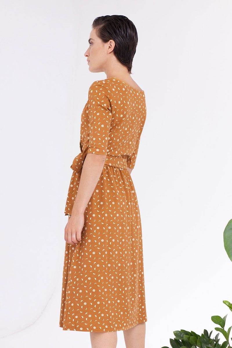 Vestido cruzado mostaza estampado lunar - Imagen 4