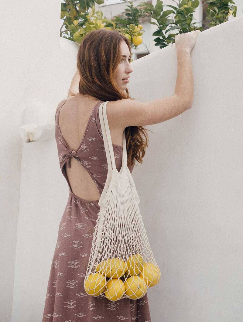 Vestido entallado malva con peces de algodón orgánico - Imagen 2