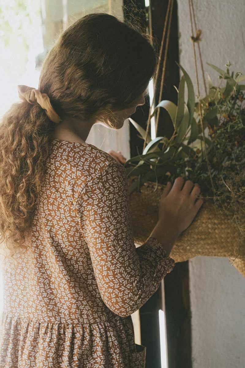 Vestido oversize teja con hojas de algodón orgánico - Imagen 5