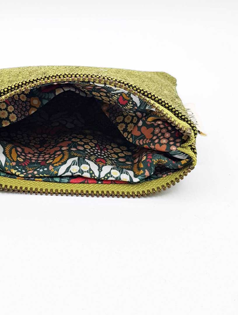 Monedero verde oliva de tela reciclada - Imagen 3