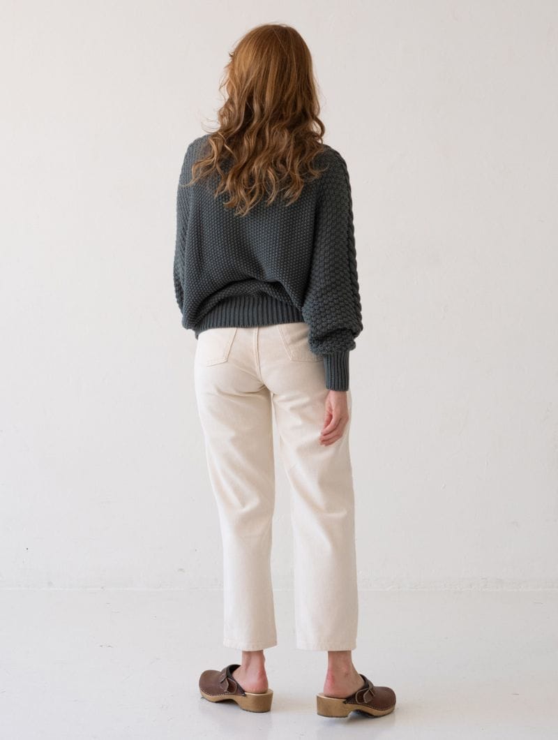 Jersey azul de manga trenzada 100% algodón orgánico - Imagen 4