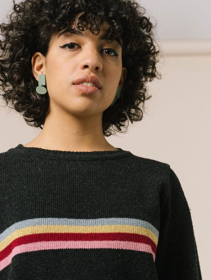 Jersey negro mujer 100% sostenible - Imagen 3