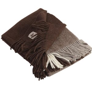 Manta para sofá de color marrón de lana ecológica