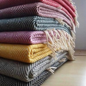 Mantas de lana de colores: tejido natural de alta calidad