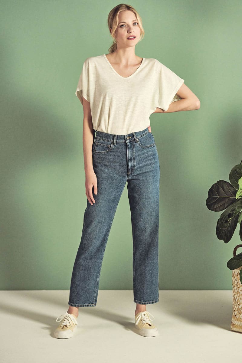 Vaqueros mom fit sostenibles para mujer - Imagen 4