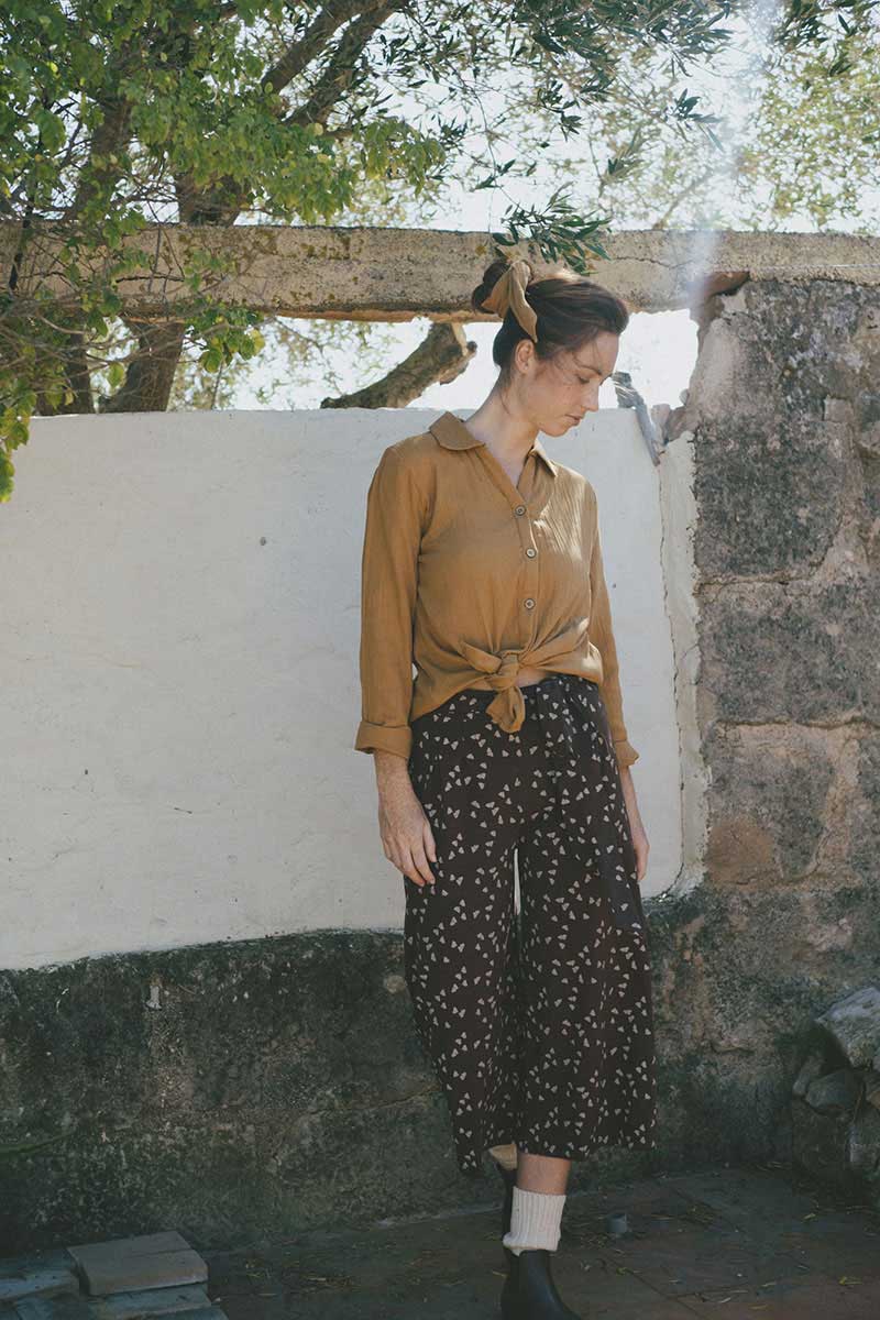 Pantalón culotte ecológico marrón con bellotas - Imagen 7