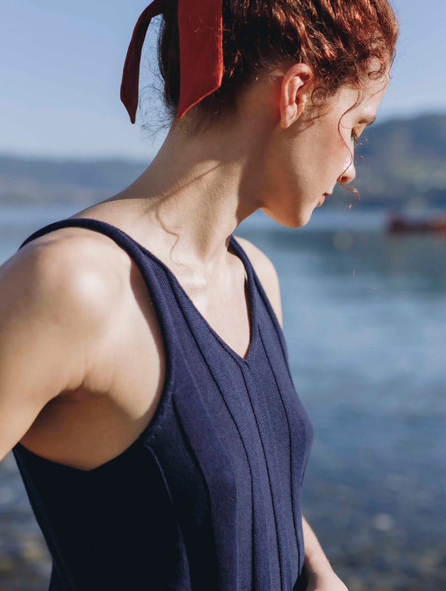 Top canalé azul de tirantes de algodón ecológico - Imagen 6