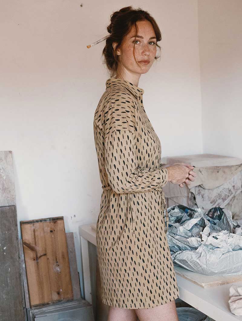 Vestido camisero beige con piedras de algodón ecológico - Imagen 2