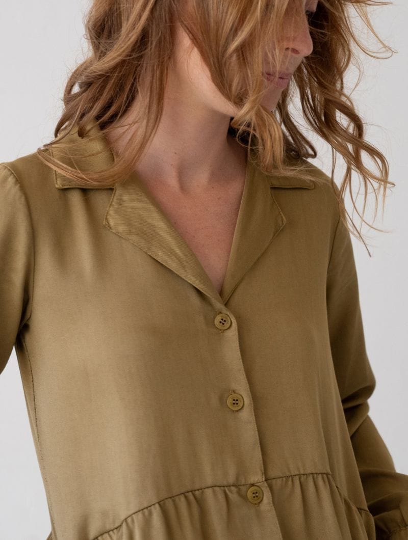 Vestido camisero mostaza de tencel - Imagen 3