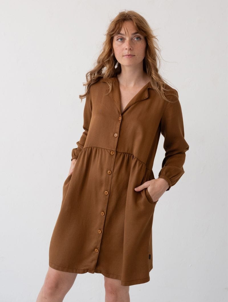 Vestido camisero de color teja 100% tencel