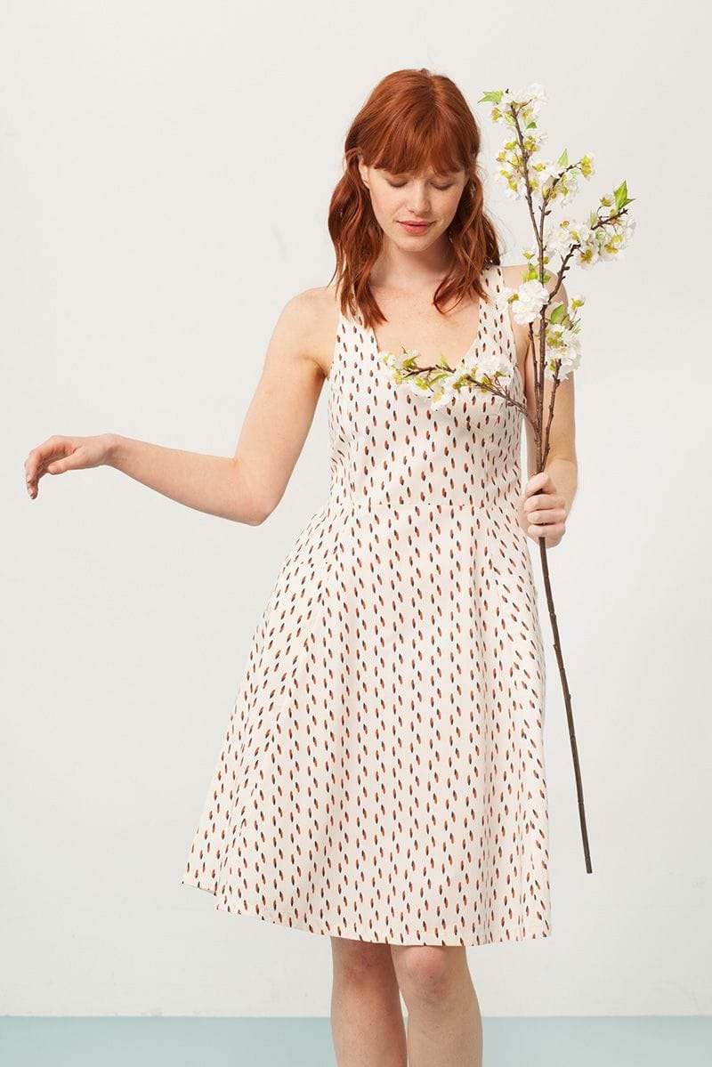 Vestido cruzado crudo estampado abstracto - Imagen 2