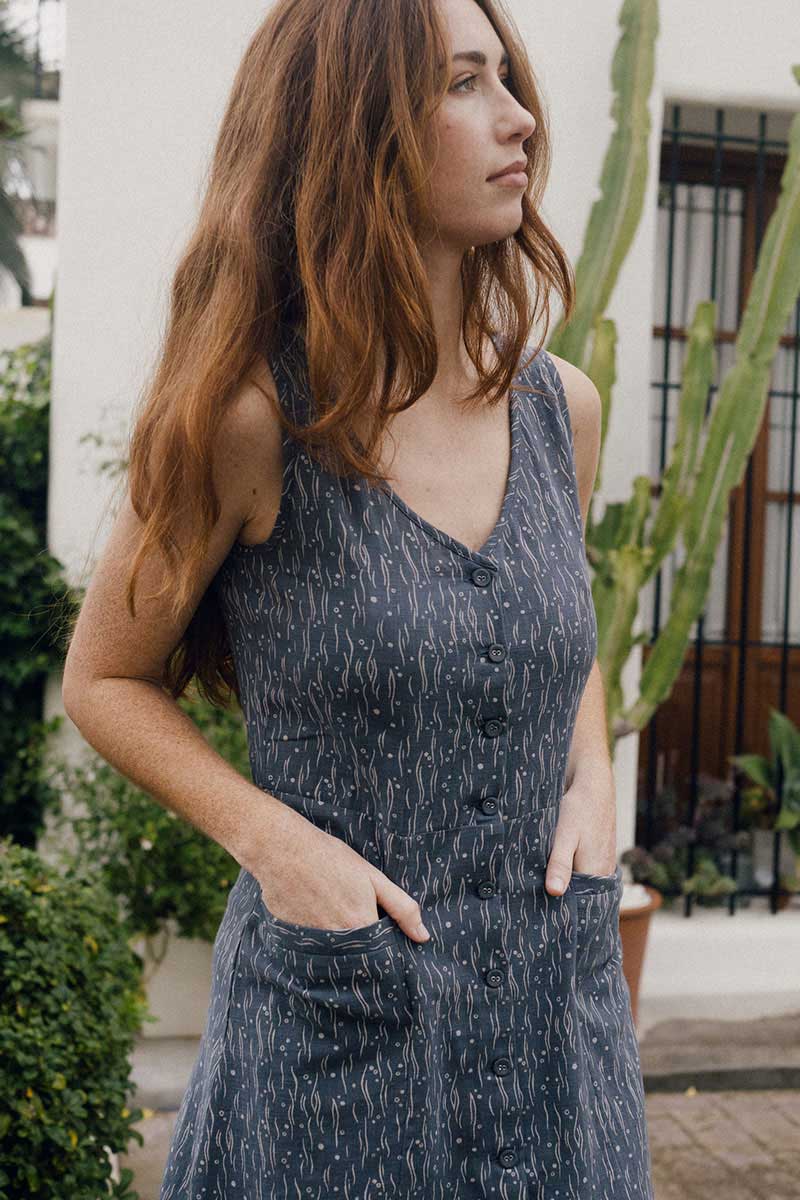 Vestido entallado azul con bruma de algodón ecológico - Imagen 3