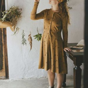 Vestido escote redondo con flores de cardo ecológico