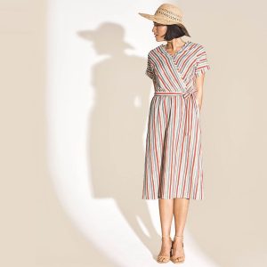 Vestido largo de rayas con cinturón