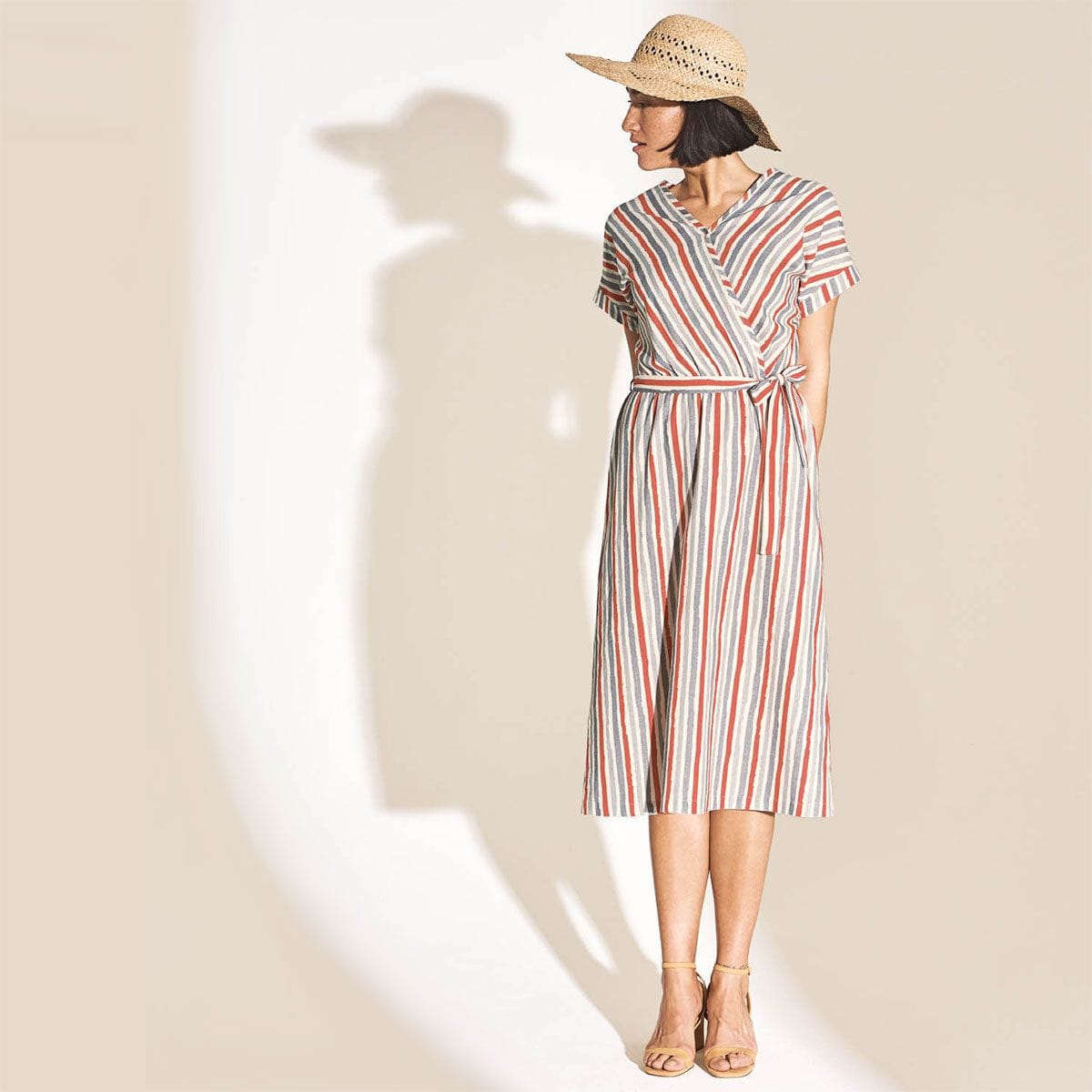 Vestido largo de rayas con cinturón - Imagen 2