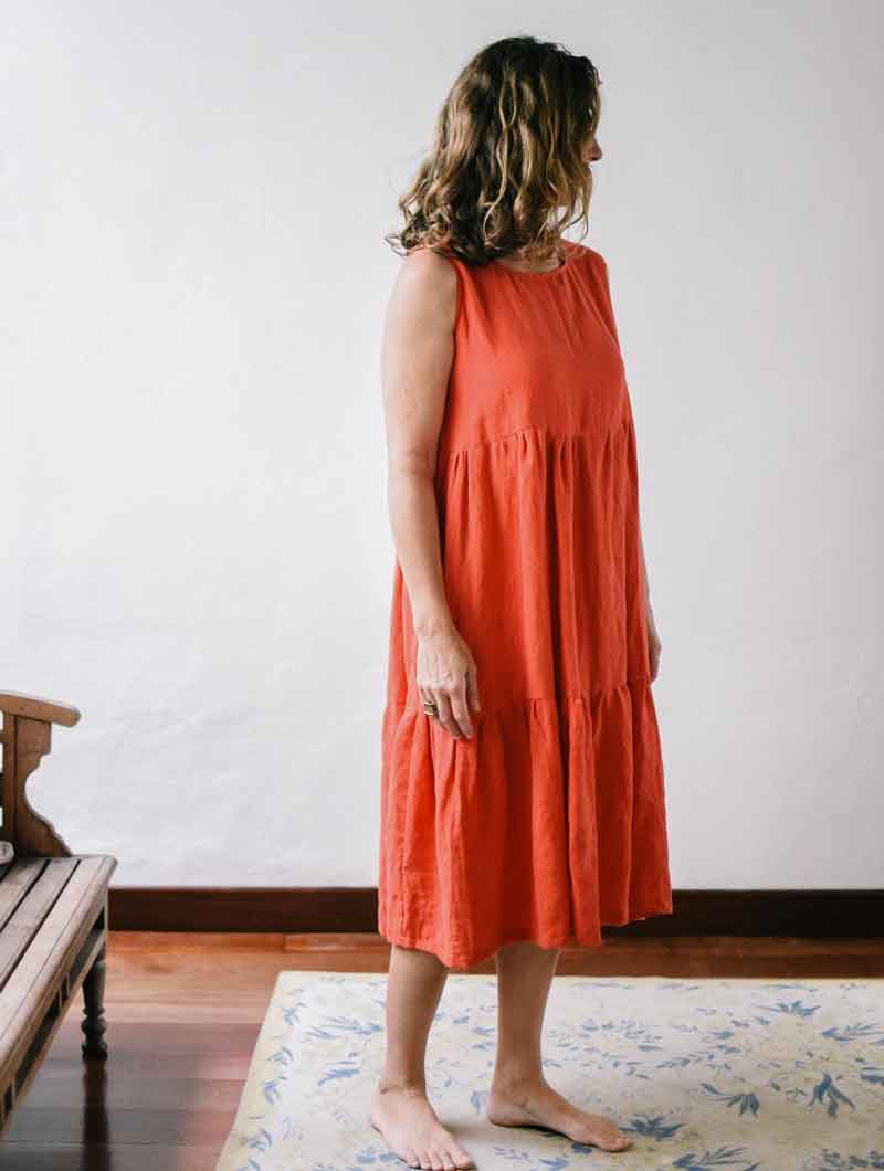 Vestido midi de lino con volantes - Imagen 2
