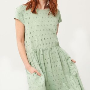 Vestido oversize verde menta estampado abstracto